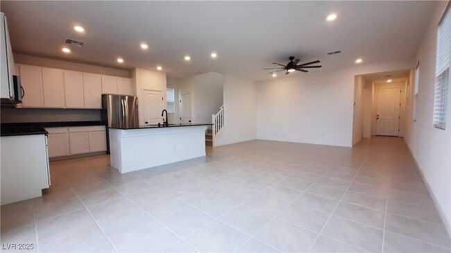 9084 Marigold Crk St in Enterprise, NV - Building Photo - Building Photo