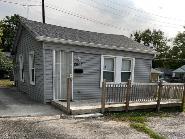 2007 E 38th St in Indianapolis, IN - Building Photo - Building Photo