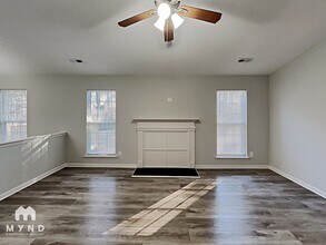 6902 Kentucky Derby Dr in Charlotte, NC - Building Photo - Building Photo