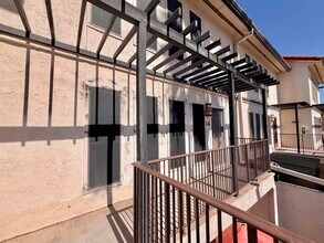 101 W Del Mar Blvd in Laredo, TX - Building Photo - Building Photo