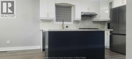 4255 Zurich Ave in Windsor, ON - Building Photo - Building Photo