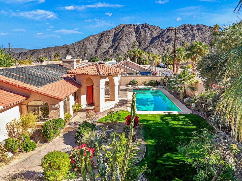 53720 Avenida Carranza in La Quinta, CA - Building Photo