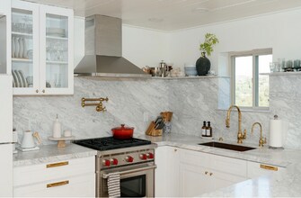 16851 Hay Dr in Chino Hills, CA - Foto de edificio - Building Photo