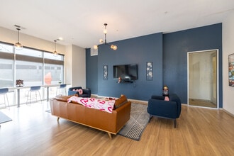 The Point Crossing in Aurora, CO - Foto de edificio - Interior Photo