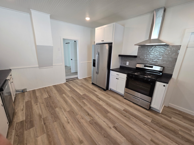 540 Dunkirk Ave