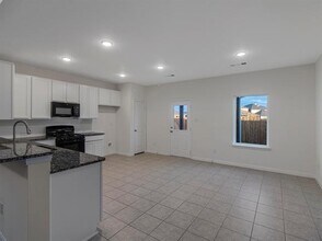 2115 Callahan Dr in Heath, TX - Building Photo - Building Photo