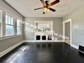 418 Rose Ln in Fort Wayne, IN - Building Photo - Building Photo