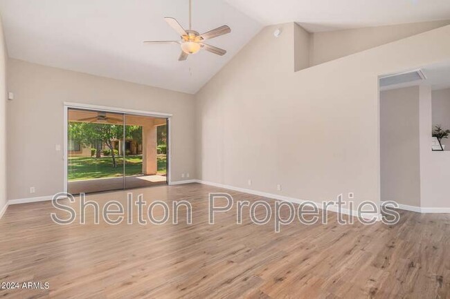 9140 W Kimberly Way in Peoria, AZ - Foto de edificio - Building Photo