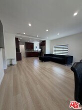 8561 Kyle St in Los Angeles, CA - Building Photo - Building Photo