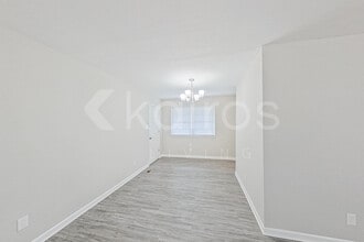 6537 St Louis St in Fayetteville, NC - Building Photo - Building Photo