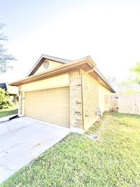 13903 Winding Cypress Brook Dr in Cypress, TX - Building Photo - Building Photo