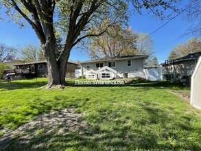 2424 25th St NW in Rochester, MN - Building Photo - Building Photo