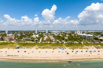 Jardin Del Mar in Delray Beach, FL - Building Photo - Building Photo