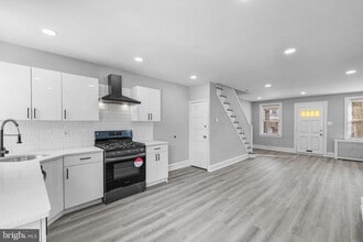 5517 Ridgewood St in Philadelphia, PA - Building Photo - Building Photo