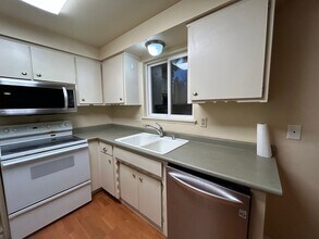 5952 Longdin Rd in Ferndale, WA - Building Photo - Building Photo