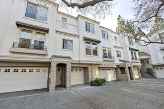 470 Navarro Way in San Jose, CA - Building Photo - Building Photo