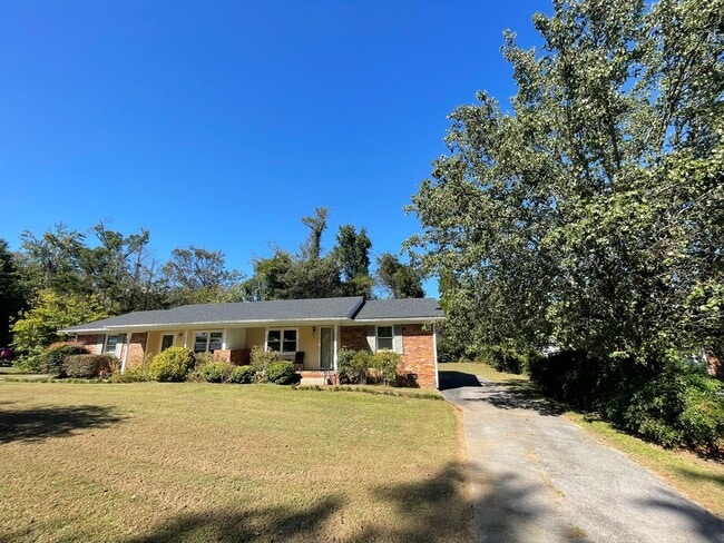 property at 963 Brynwood Dr