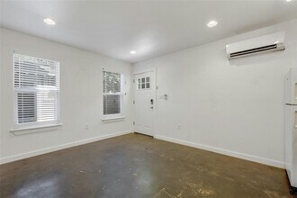4805 Brighton Rd in Austin, TX - Building Photo - Building Photo