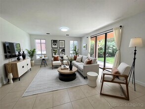 7636 SW 193rd Ln in Cutler Bay, FL - Foto de edificio - Building Photo