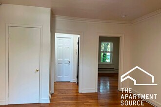 1421 W Hutchinson St, Unit 2 in Chicago, IL - Building Photo - Building Photo