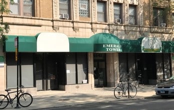 Emerald Tower in Chicago, IL - Building Photo - Building Photo