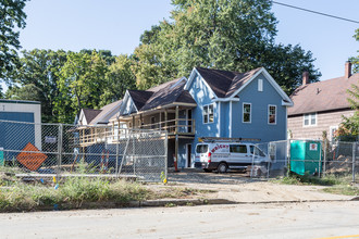 Coleman Tay transitional Homes in Kent, OH - Foto de edificio - Building Photo