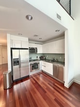 1060 Brickell Ave in Miami, FL - Building Photo - Building Photo