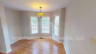 15 Collenwood Rd in Arden, NC - Building Photo - Building Photo