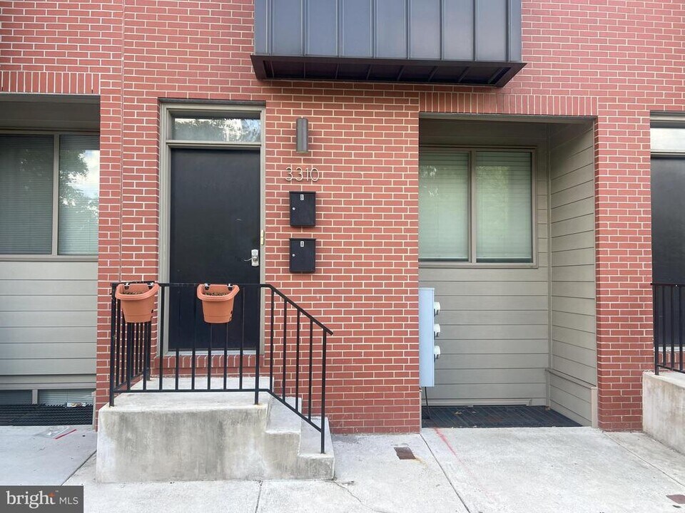 3310 Mantua Ave in Philadelphia, PA - Building Photo