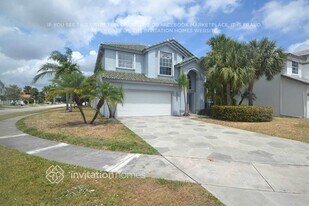 7170 Charleston Point Dr, Unit Unit311 in Greenacres, FL - Building Photo