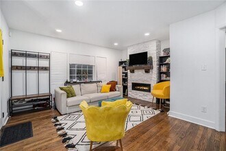 2708 Oldknow Dr NW in Atlanta, GA - Building Photo - Building Photo