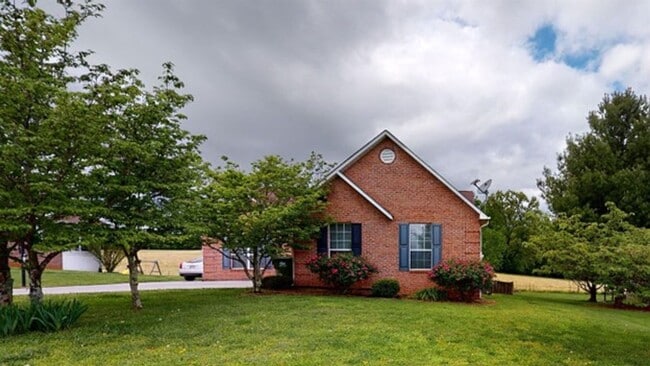 property at 1517 Crestridge Dr