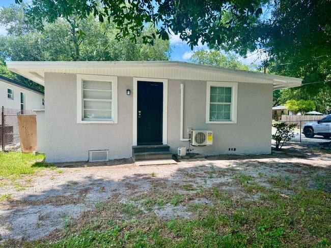 3608 N 72nd St in Tampa, FL - Building Photo - Building Photo