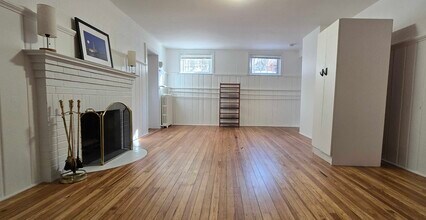 5820 16th St NW, Unit 5820 in Washington, DC - Building Photo - Building Photo