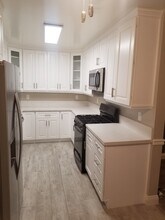 276 S Sierra Madre Blvd in Pasadena, CA - Building Photo - Building Photo
