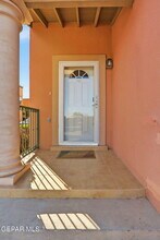 3150 N Yarbrough Dr in El Paso, TX - Foto de edificio - Building Photo