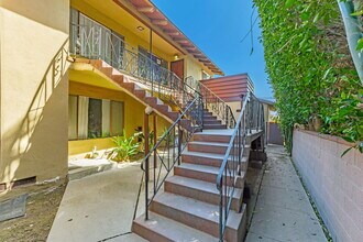 11946 Oxford Ave in Hawthorne, CA - Building Photo - Building Photo