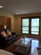 350 Bayview Ave in Manhasset, NY - Building Photo - Building Photo
