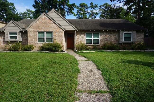 5911 Pebble Springs Dr in Houston, TX - Building Photo - Building Photo
