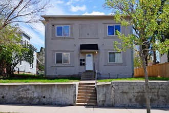 2506 Dupont Ave N in Minneapolis, MN - Building Photo - Building Photo