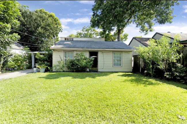 property at 804 Pearl St