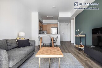 1724 Highland Ave in Los Angeles, CA - Building Photo - Building Photo