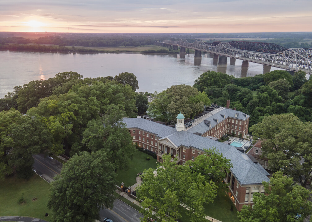 The Marine Residence in Memphis, TN - Building Photo