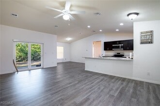 8105 Rolling Ct in La Belle, FL - Building Photo - Building Photo