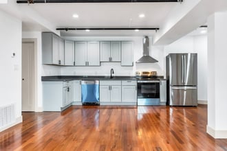 2 Charles St in Methuen, MA - Building Photo - Building Photo