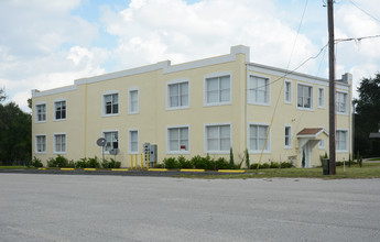 282 E Park Ave in Lake Wales, FL - Building Photo - Building Photo