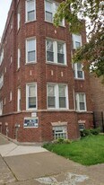 10812 S King Dr in Chicago, IL - Building Photo