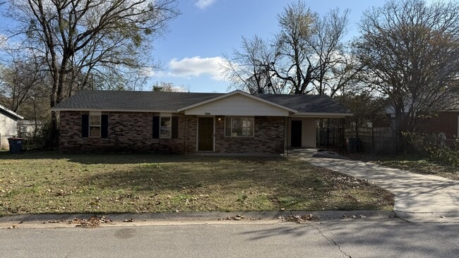 property at 1006 Pattie Ln