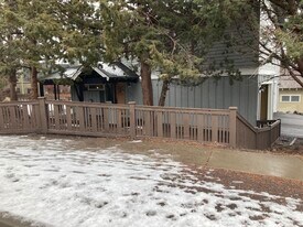 2473 NW Awbrey Rd, Unit 2473 NW Awbrey Rd #2 in Bend, OR - Building Photo