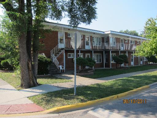 101 W 144th St in Riverdale, IL - Building Photo